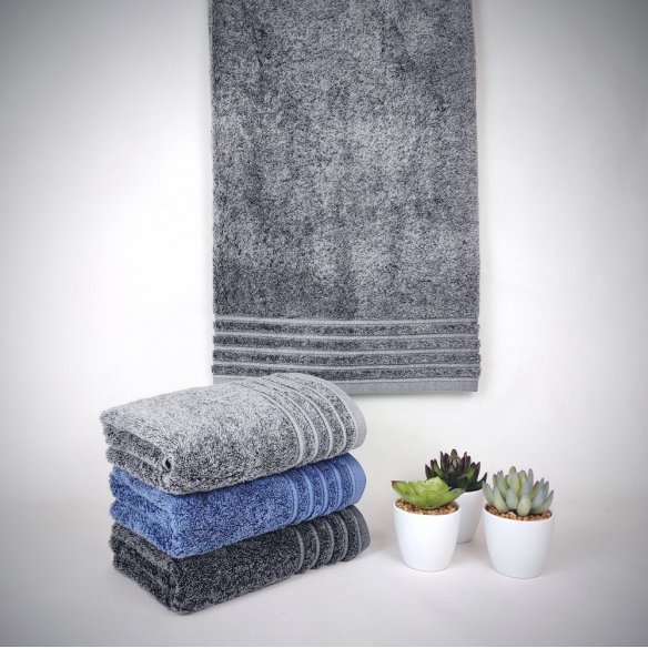 Toalla de baño azul Denim con efecto Stone de algodón 100%