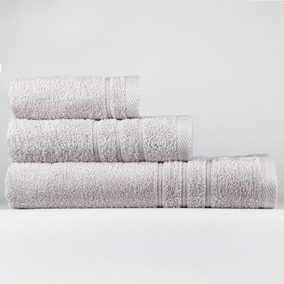 Juego de toallas plata liso de algodón 100%