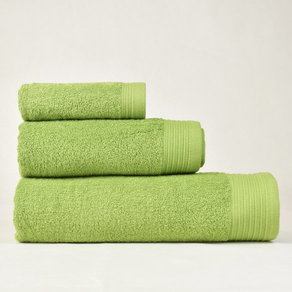 Lot 3 serviettes vert pistache Basic uni 100% coton