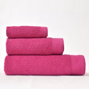 Juego toallas de baño fucsia Basic de algodón 100%.