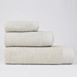 Juego toallas de baño arena Basic de algodón 100%.
