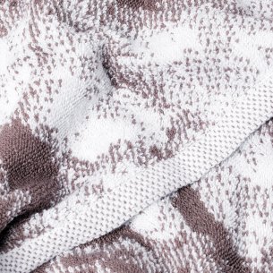 Toalla de baño marrón con dibujo algodón 100% 2