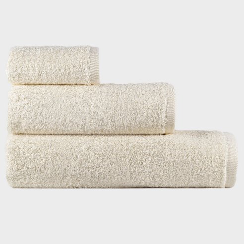 Toalla de baño crema lisa EXCLUSIVE de algodón...