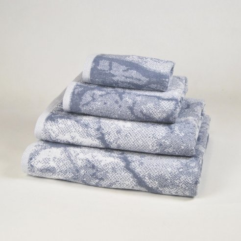 Toalla de baño gris con dibujo algodón 100%